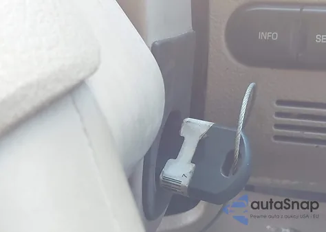 2006 Ford F-150 Lariat/Xlt z USA, uszkodzony, nr VIN 1FTPW12V46KD94739